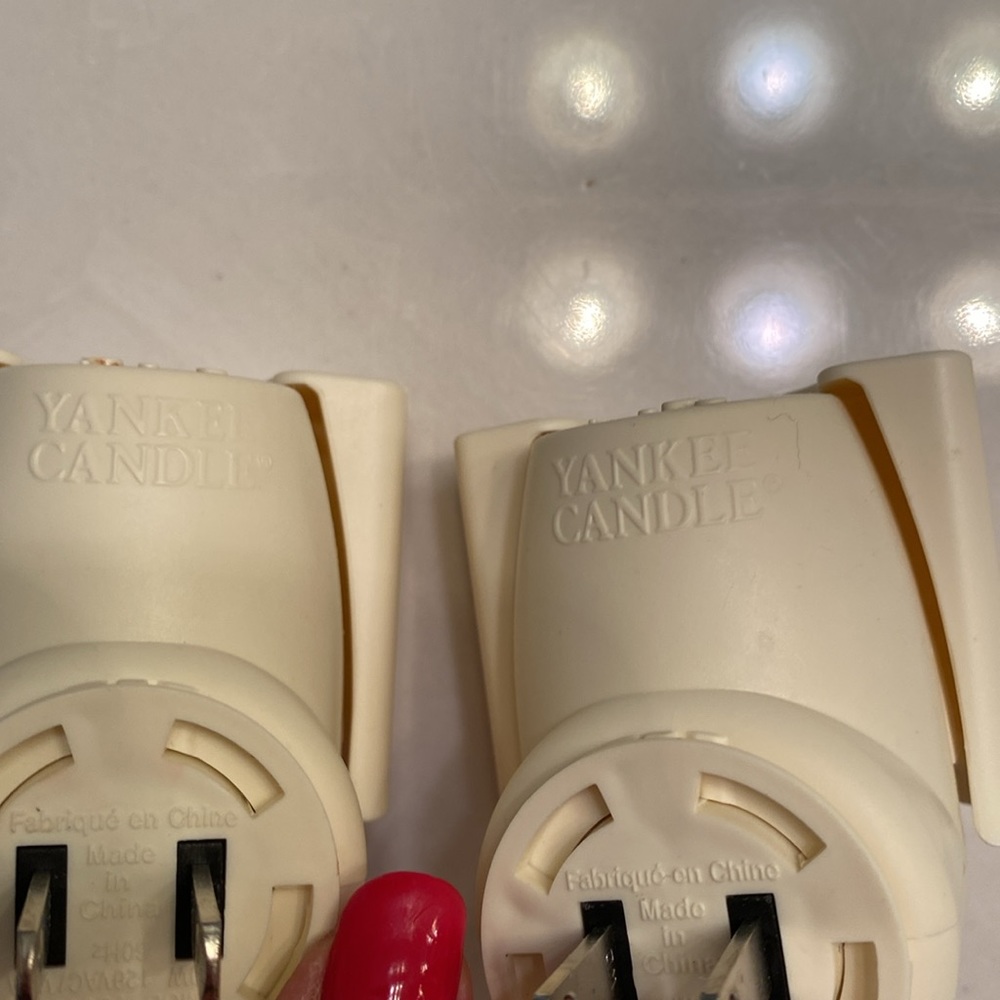Yankee candle diffuser plug in - Picture 2 of 4
